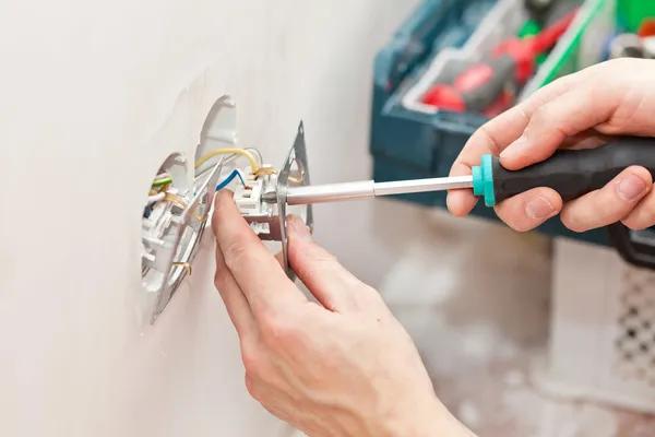 Licensed Electrician Portland for Residential and Commercial Projects
