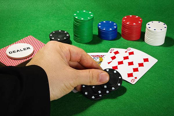 Choosing Games Wisely on a Singapore online casino